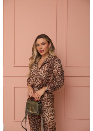 MACACÃO ANIMAL PRINT MACACÃO ANIMAL PRINT